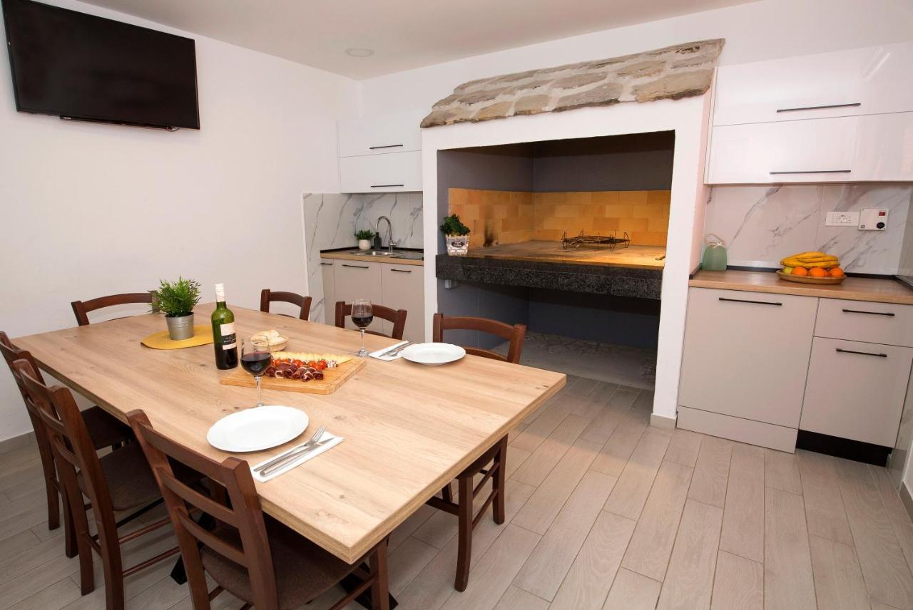 Apartment Maya Bellissima Tugare Bagian luar foto