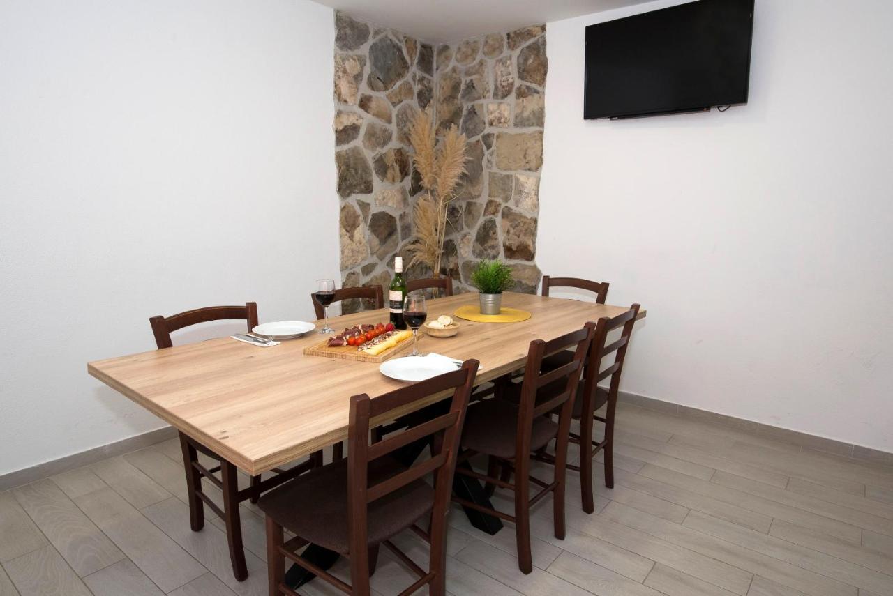 Apartment Maya Bellissima Tugare Bagian luar foto